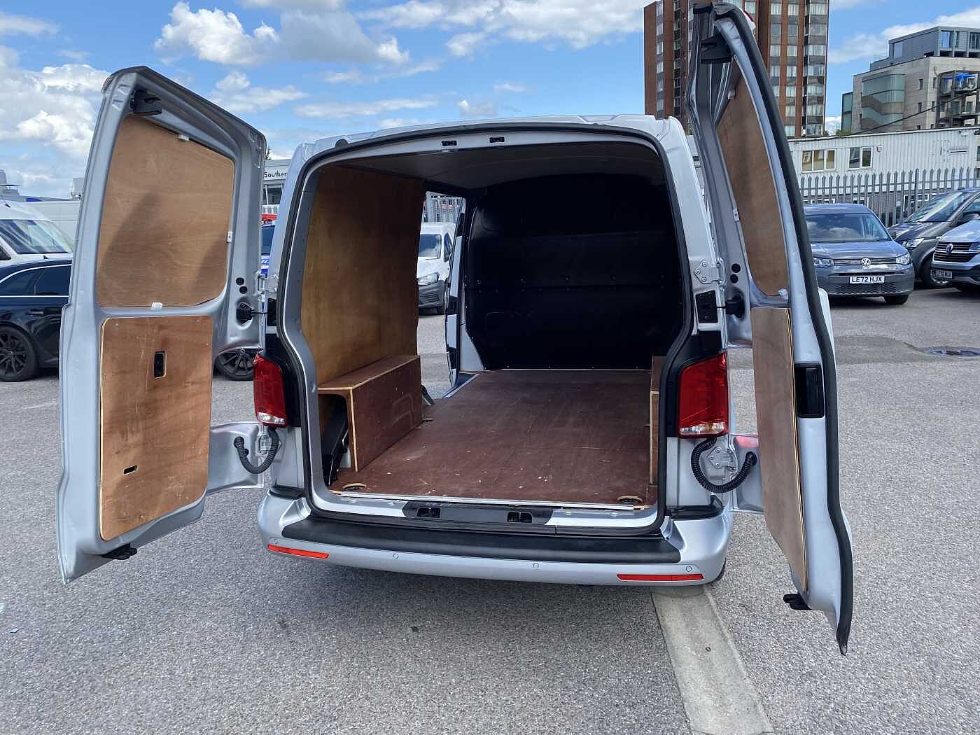 Volkswagen Transporter 2.0TDI (150PS)Eu6 T30 Highline LWB PV