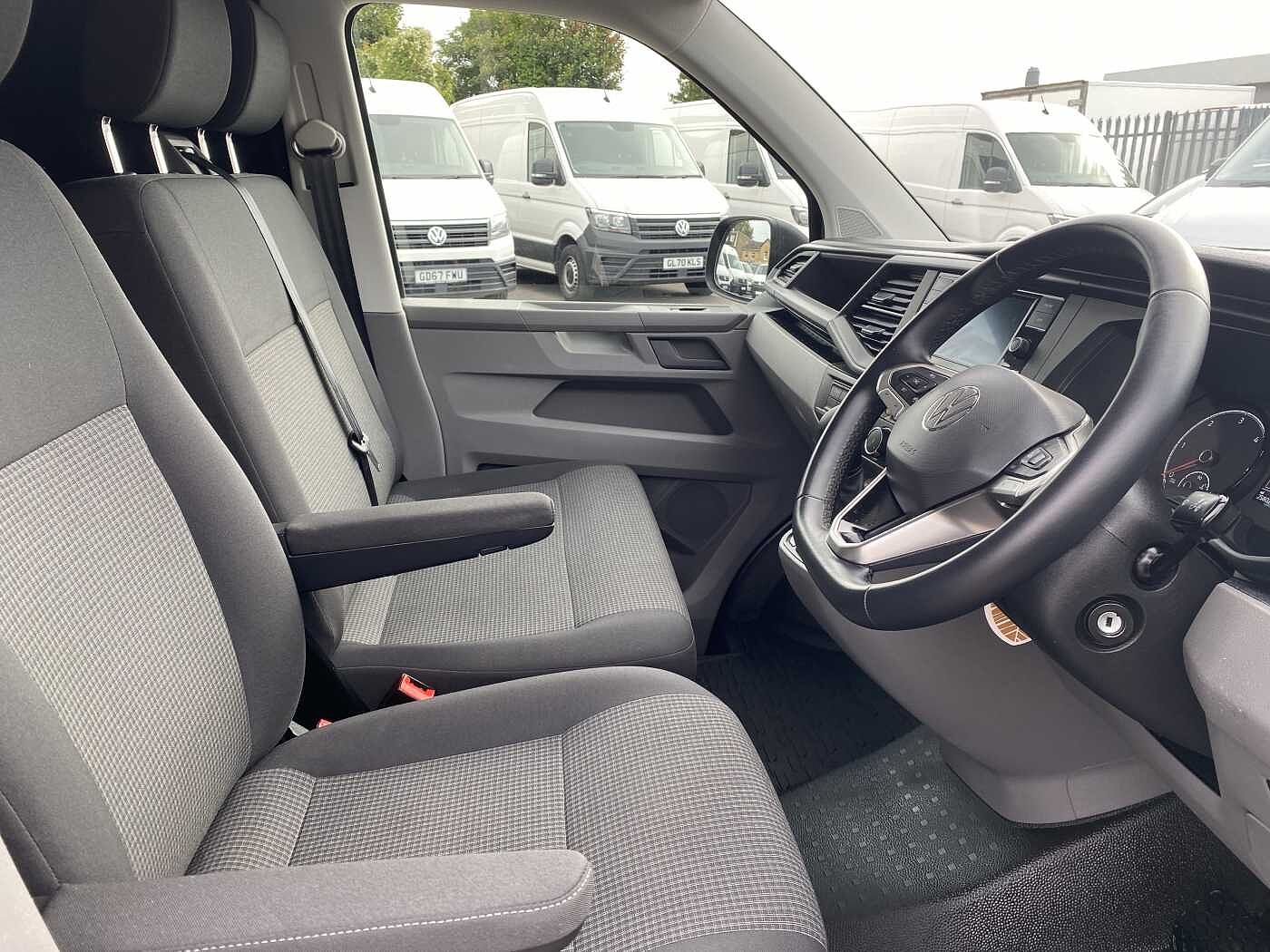 Volkswagen Transporter PV 2.0TDI 150Eu6 T30StartlineBusBMTSWB