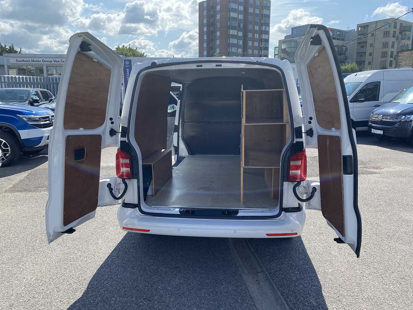 Volkswagen Transporter 2.0TDI 102ps T30 Highline BMT LWB PV
