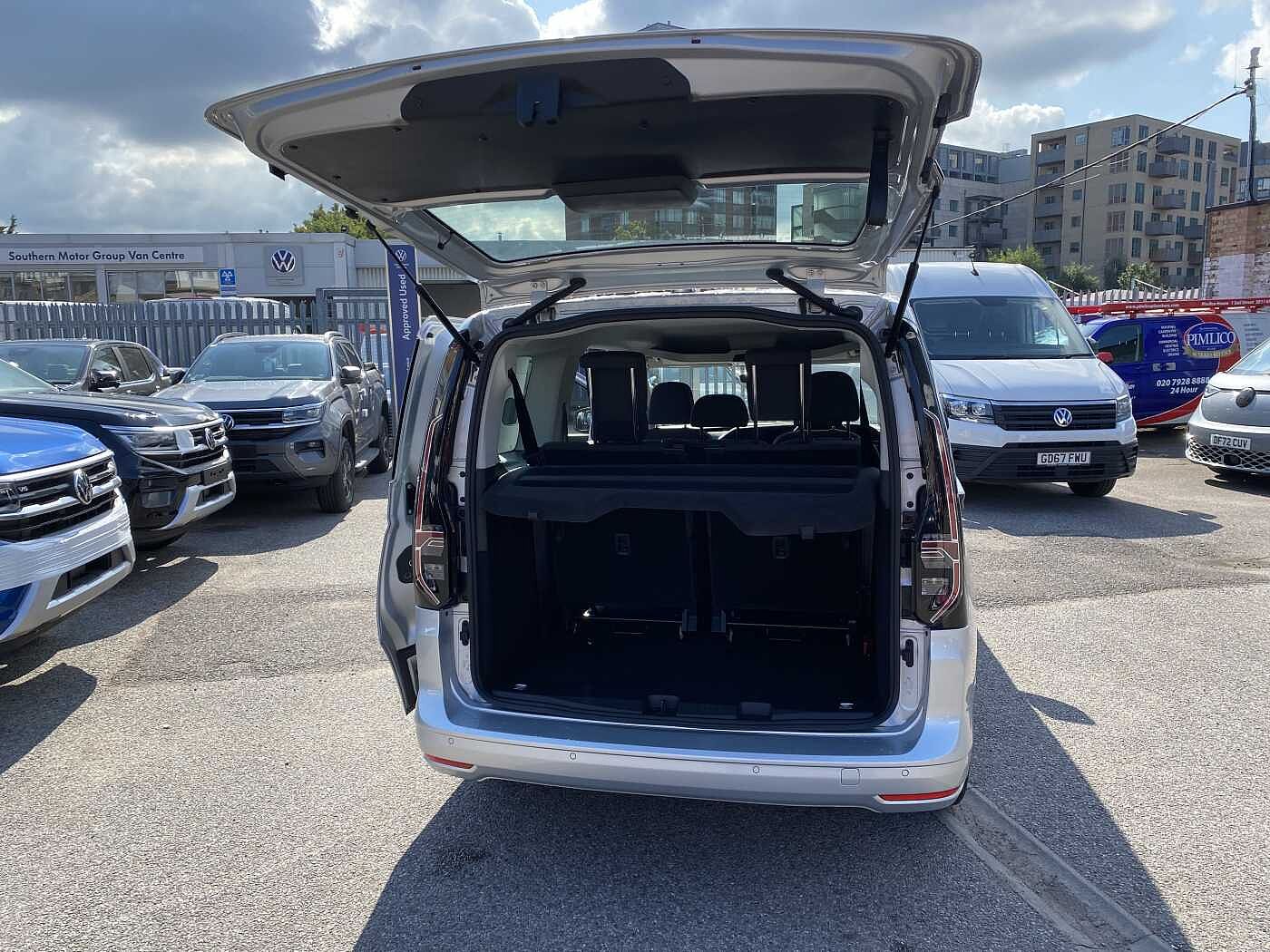 Volkswagen Caddy Maxi Life 2.0 TDI (122ps) (7st) MPV DSG