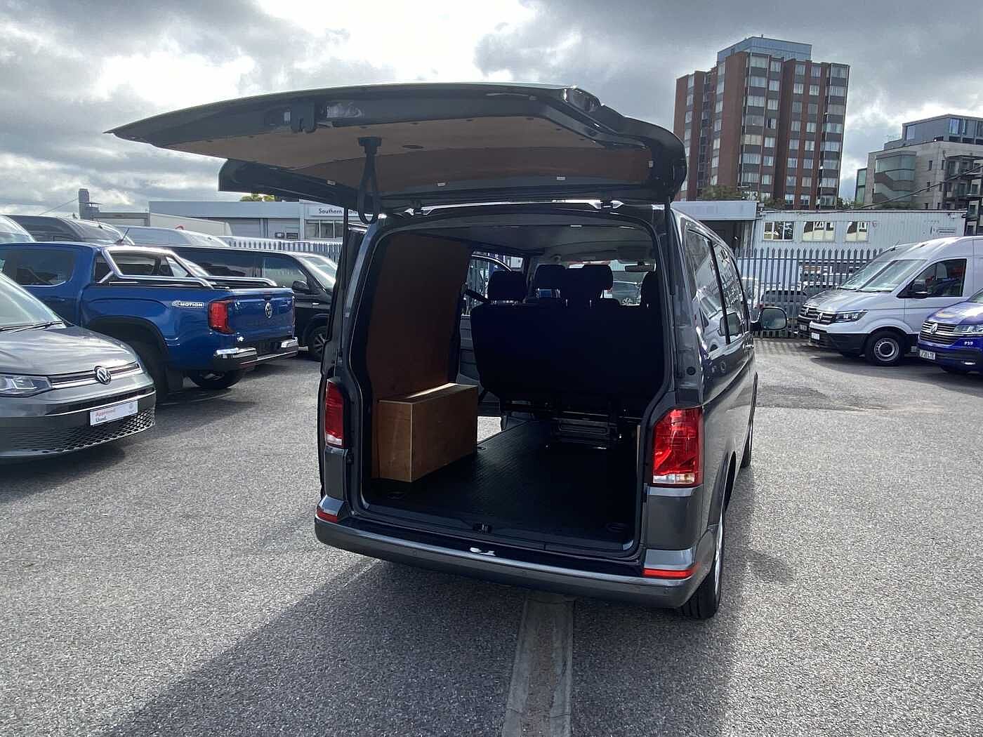 Volkswagen Transporter 2.0TDI 110ps Eu6dT-E T30 Highline SWB