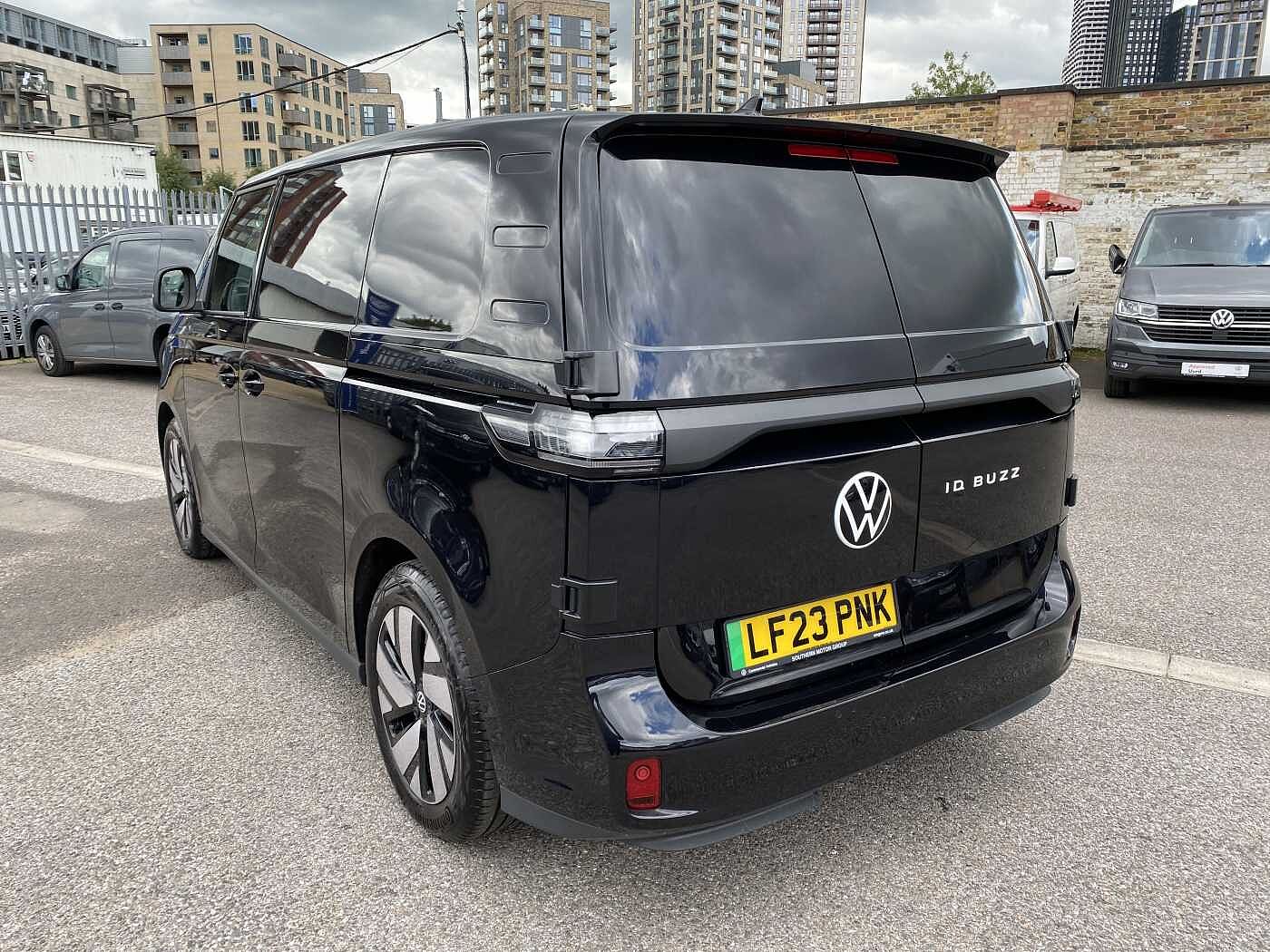 Volkswagen ID. Buzz Cargo E (204ps) Commerce Plus 77kWh