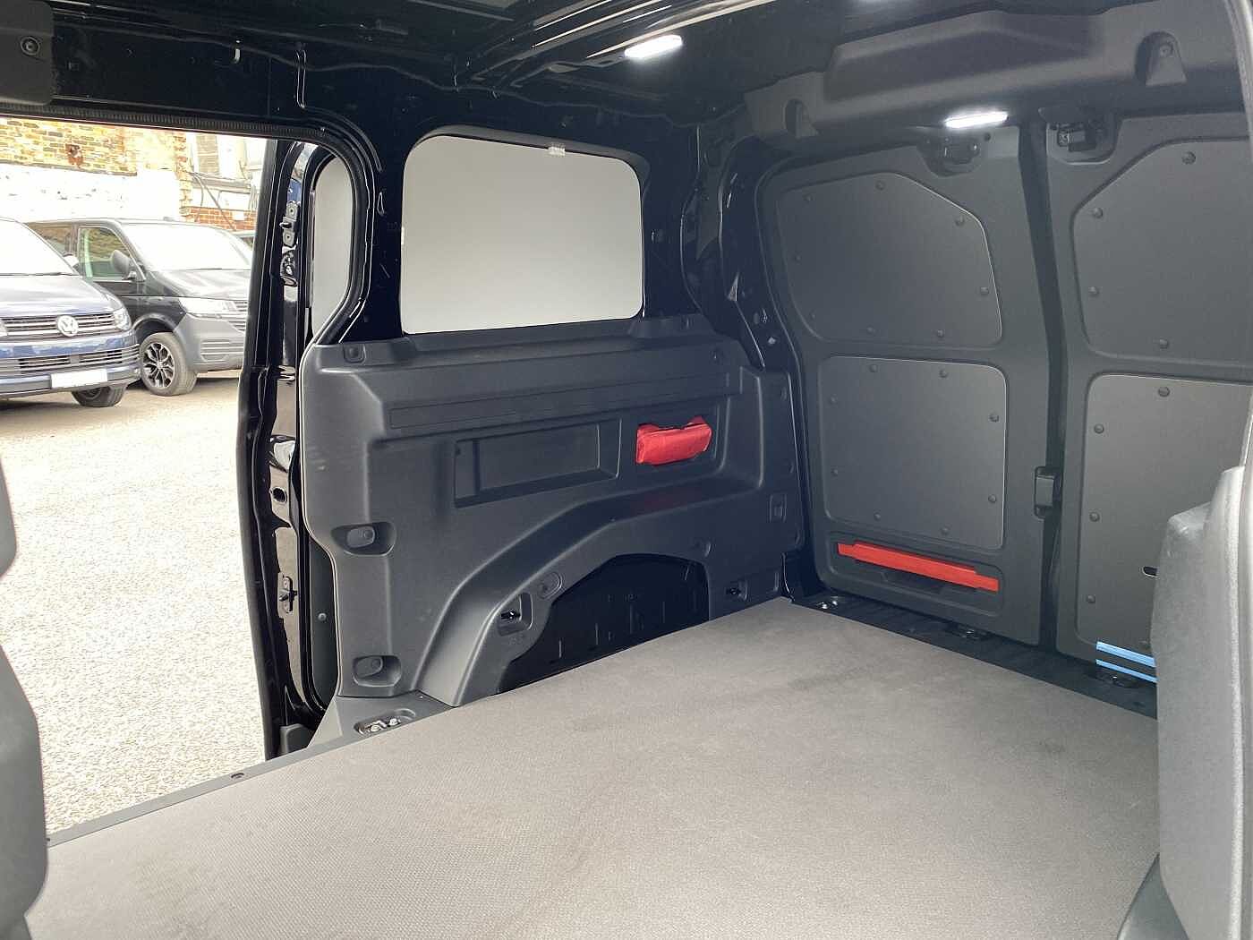 Volkswagen ID. Buzz Cargo E (204ps) Commerce Plus 77kWh