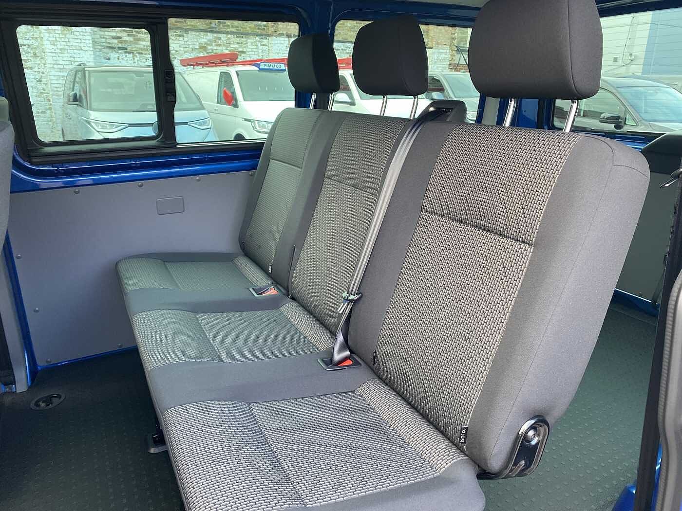 Volkswagen Transporter Kombi 2.0TDI 150 T30 High BMT SWB DSG
