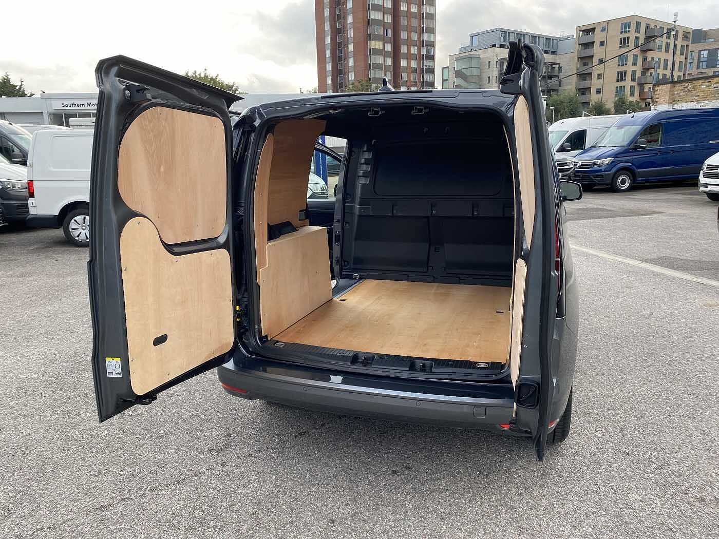 Volkswagen Caddy Cargo C20 Petrol 1.5 TSI 114PS Commerce Plus Van