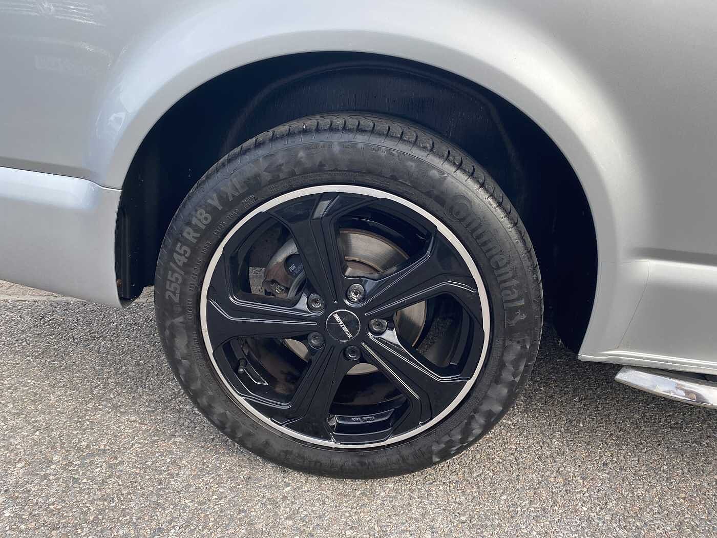Volkswagen Transporter T32 Lwb Diesel 2.0 BiTDI BMT 204 Sportline Kombi Van DSG