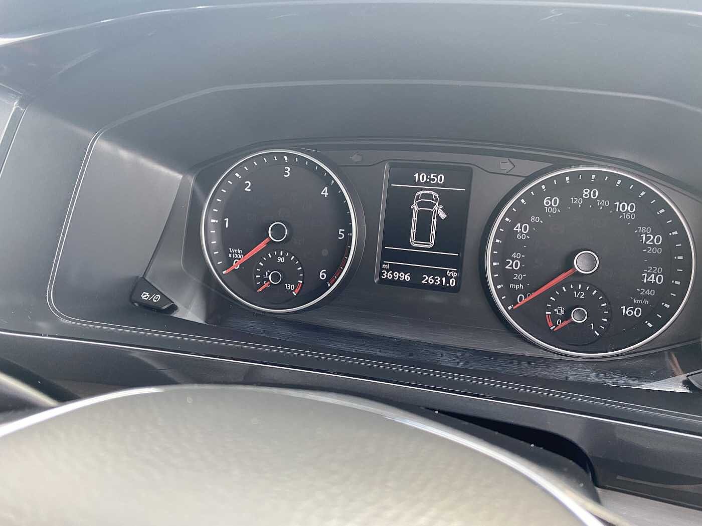 Volkswagen Transporter T32 Lwb Diesel 2.0 BiTDI BMT 204 Sportline Kombi Van DSG