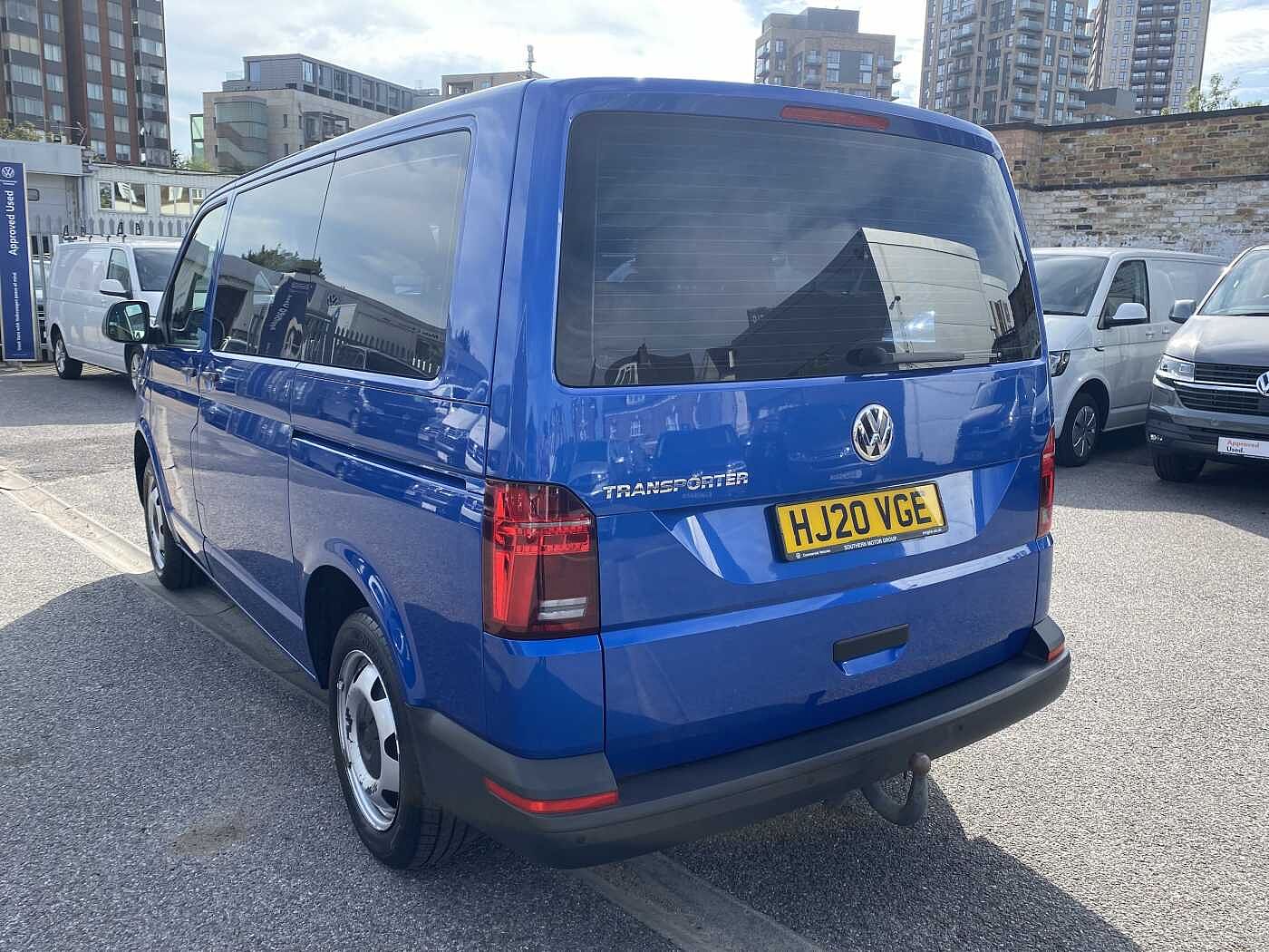 Volkswagen Transporter Shuttle 2.0TDI 110ps Eu6dT-E T32 S BMT SWB MB