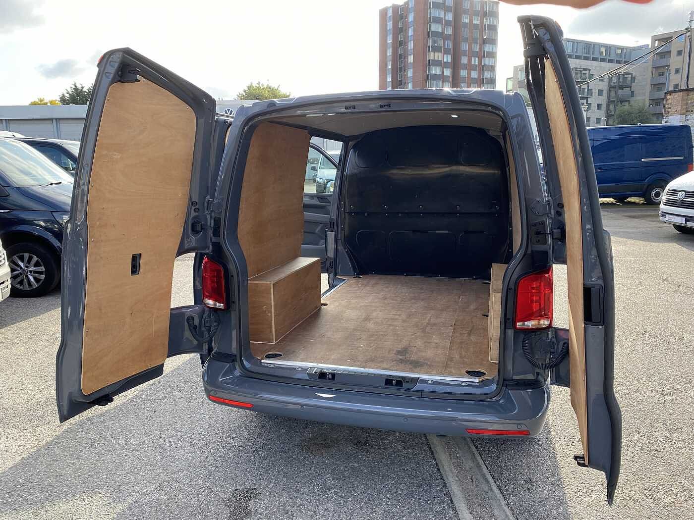 Volkswagen Transporter 2.0TDI (150PS)Eu6 T30 Highline SWB PV
