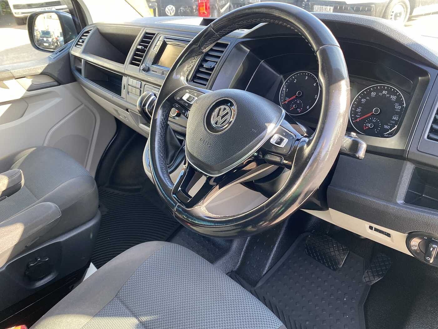 Volkswagen Transporter Kombi 2.0TDI 150 T32 Highline BMT SWB