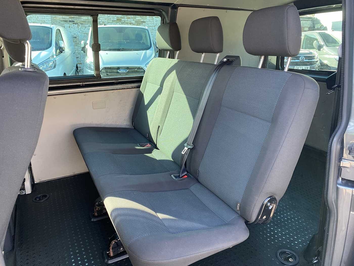 Volkswagen Transporter Kombi 2.0TDI 150 T32 Highline BMT SWB