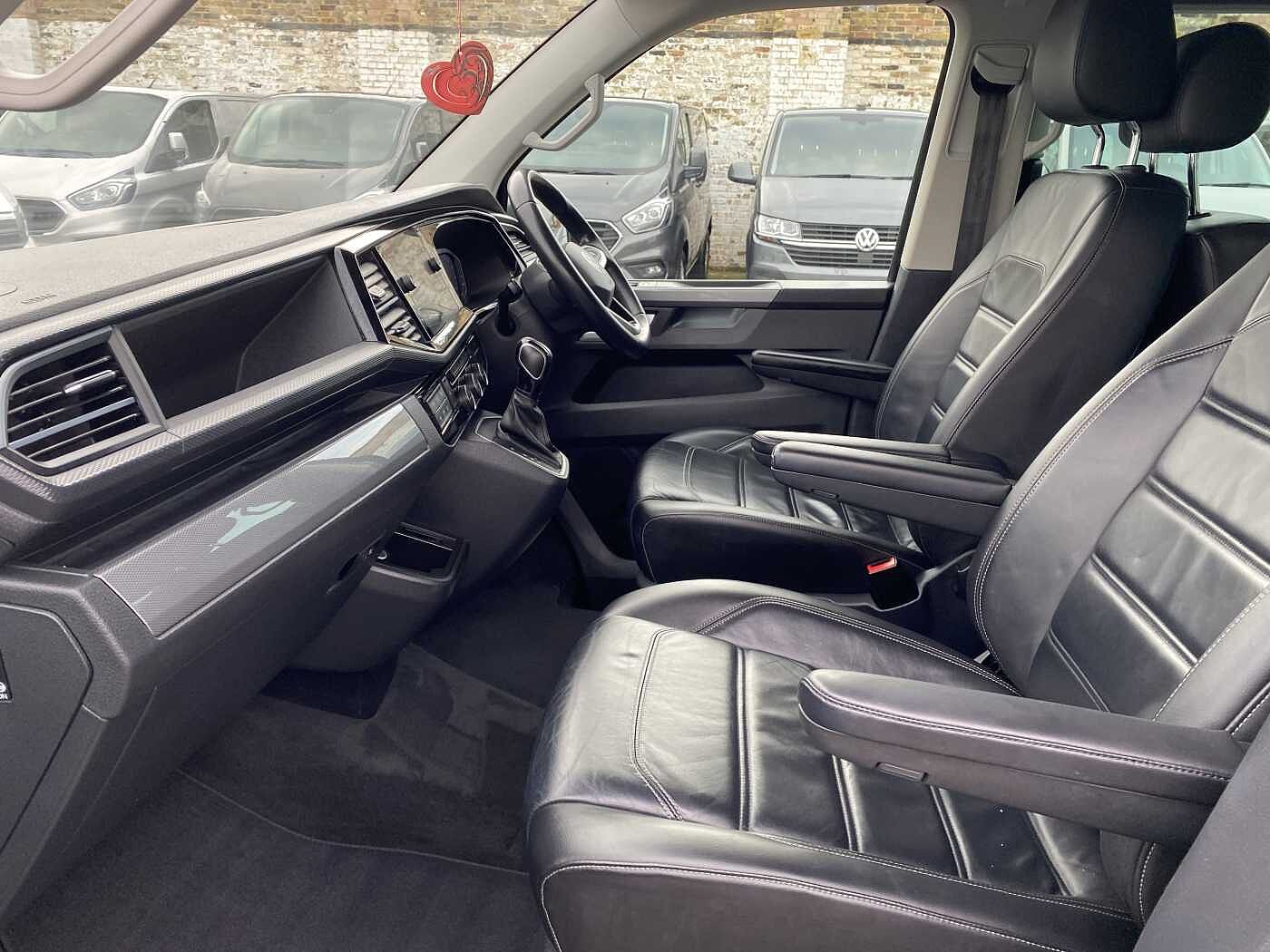 Volkswagen Caravelle Executive 2.0TDI 150 Eu6dTE BMT SWB DSG
