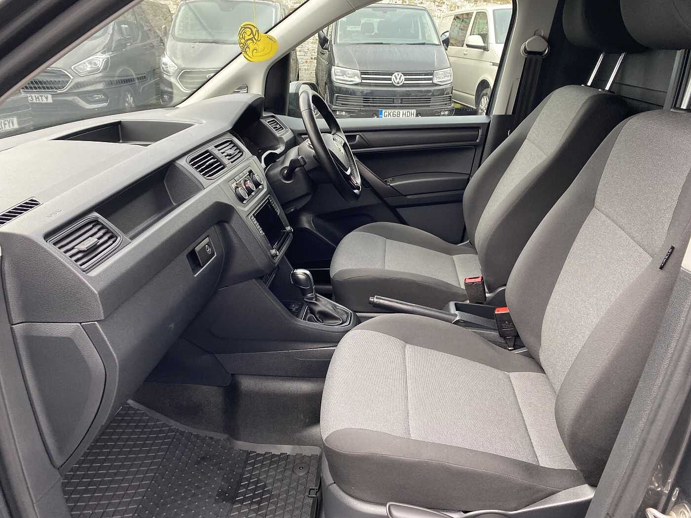 Volkswagen Caddy 2.0 TDI (102PS) C20 Highline BMT DSG P/Van