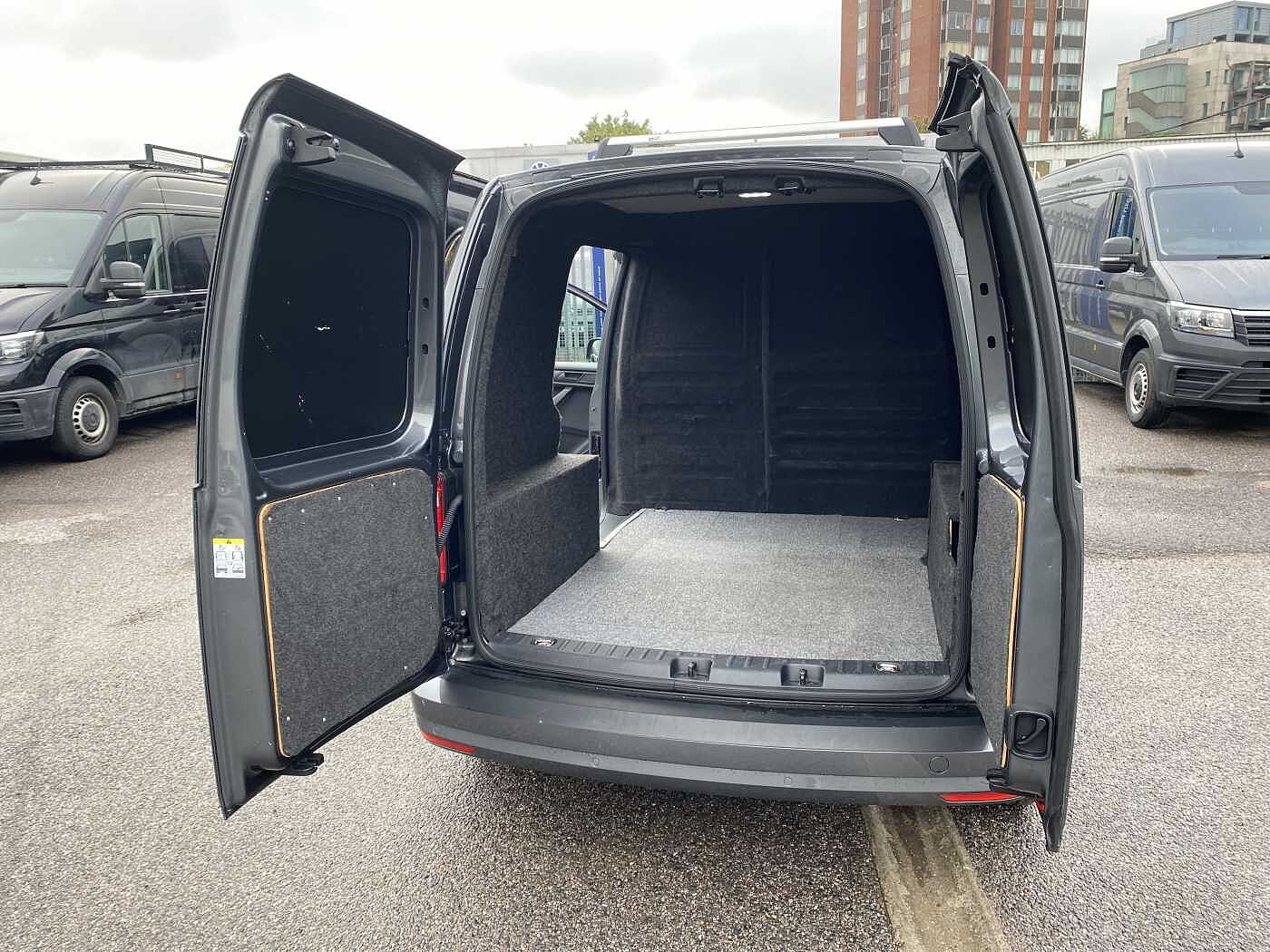 Volkswagen Caddy 2.0 TDI (102PS) C20 Highline BMT DSG P/Van