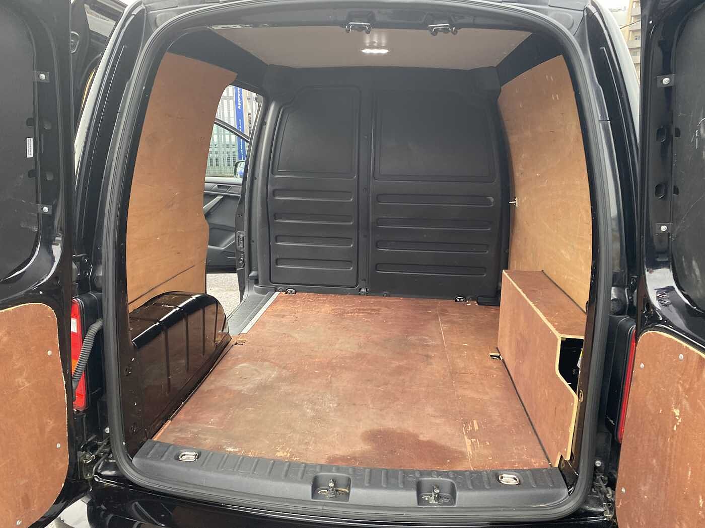 Volkswagen Caddy 2.0 TDI (102PS) C20 Highline BMT Panel Van
