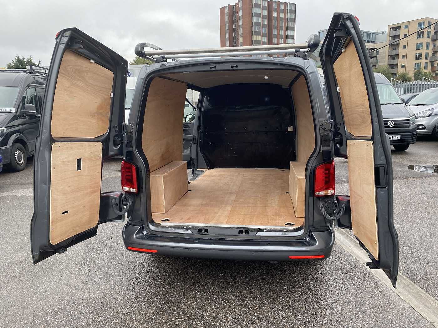 Volkswagen Transporter T30 Lwb Diesel 2.0 TDI 150 Highline Van