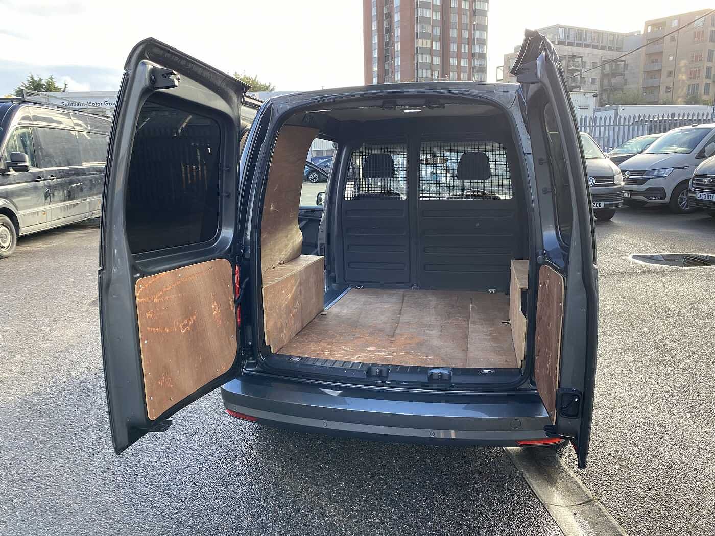 Volkswagen Caddy C20 Diesel 2.0 TDI BlueMotion Tech 102PS Highline Nav Van