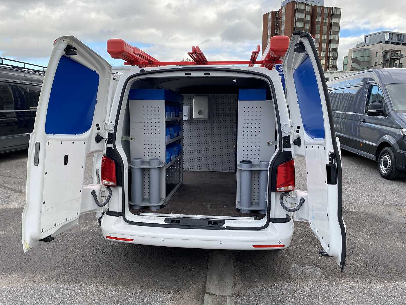 Volkswagen Transporter 2.0TDI 110ps T28 Highline BMT SWB PV