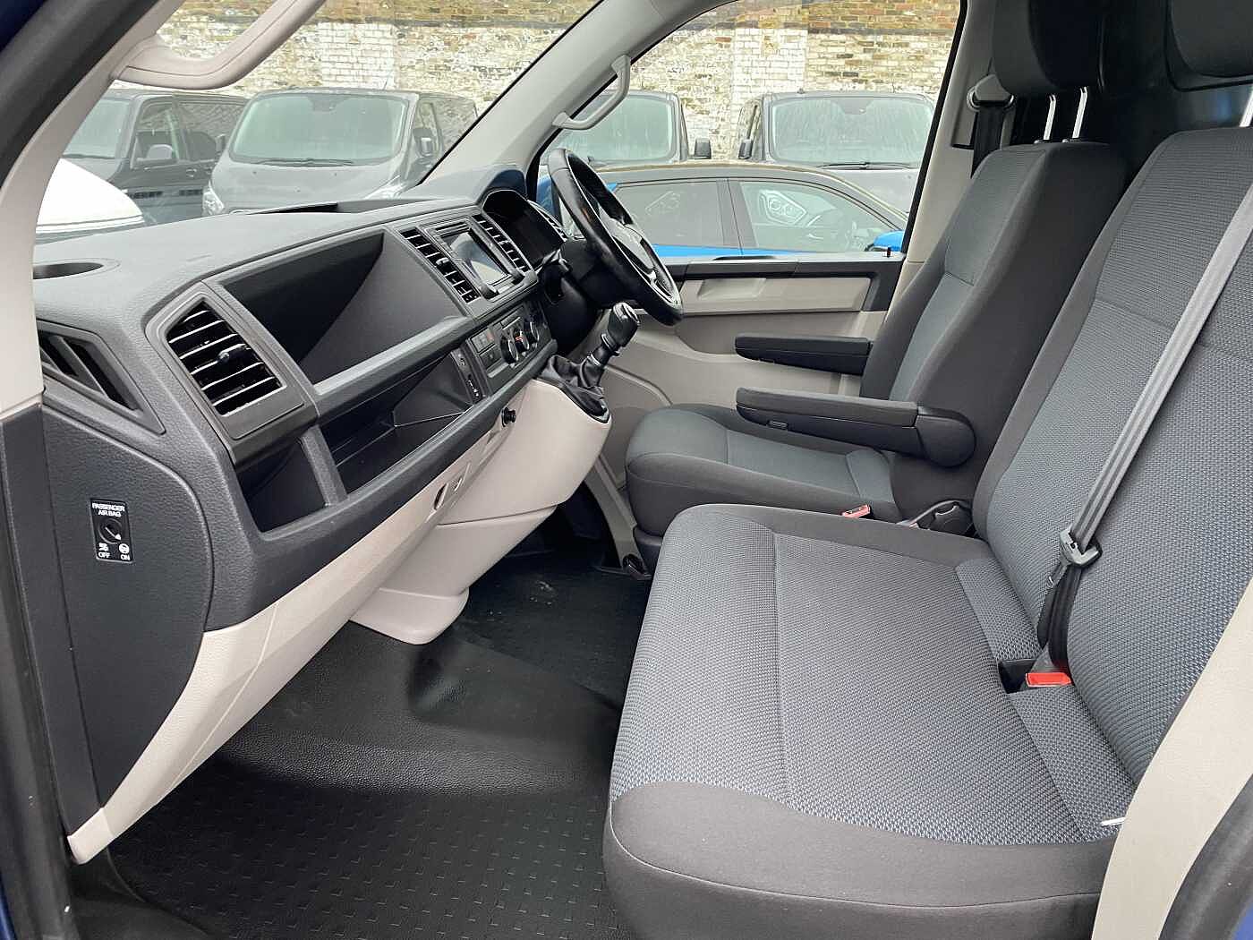 Volkswagen Transporter 2.0TDI 102ps T28 Highline BMT SWB PV