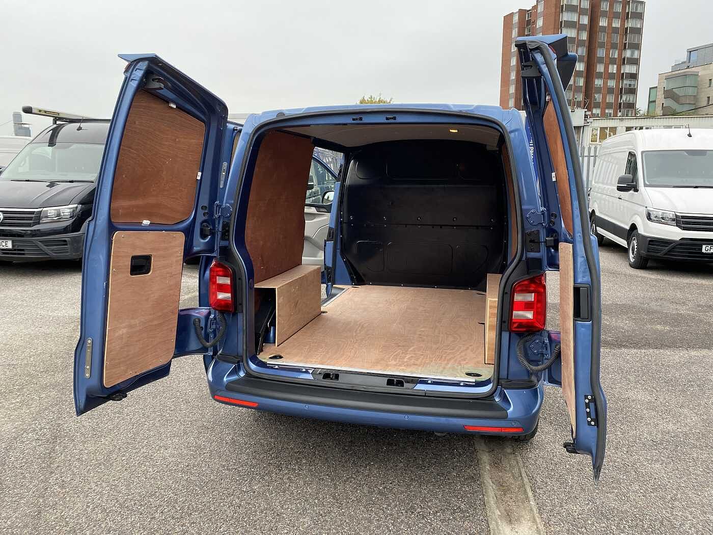 Volkswagen Transporter 2.0TDI 102ps T28 Highline BMT SWB PV