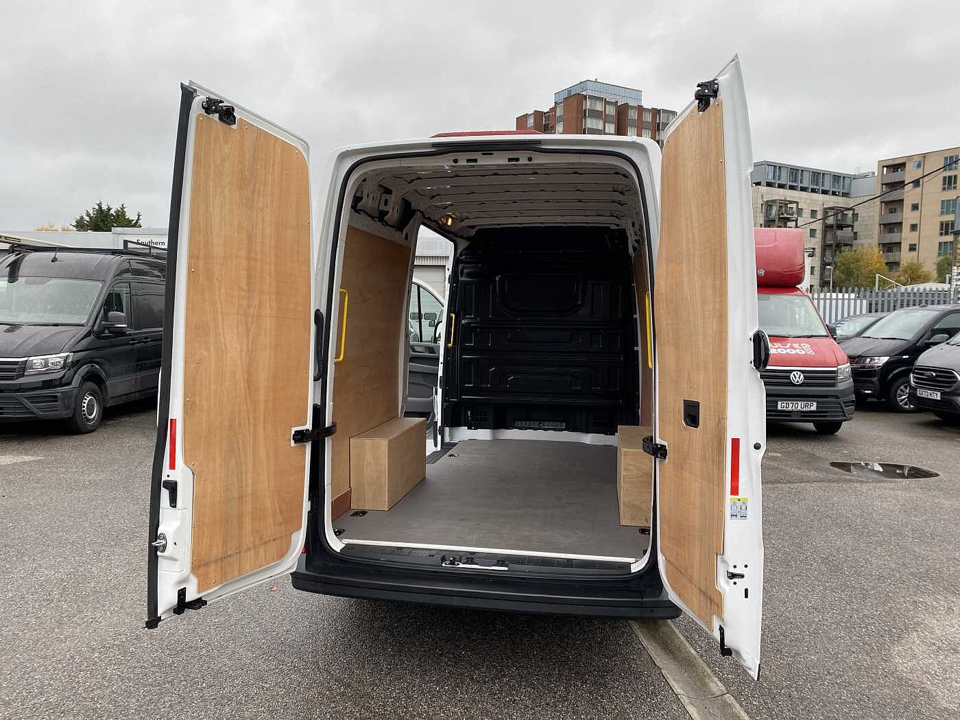 Volkswagen Crafter 2.0TDI (140PS)(Eu6dT-E) CR35 MWB Trendline