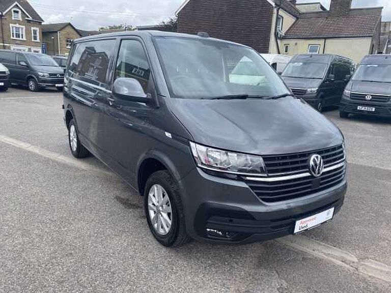 Volkswagen Transporter 2.0TDI 150ps T28 Highline BMT SWB PV D