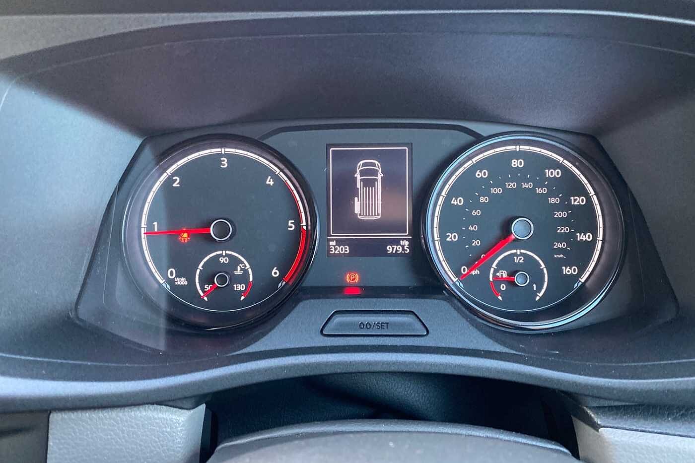 Volkswagen Transporter Campervan 2.0TDI 110ps Euro6 T30 Startline Kombi SWB Aircon
