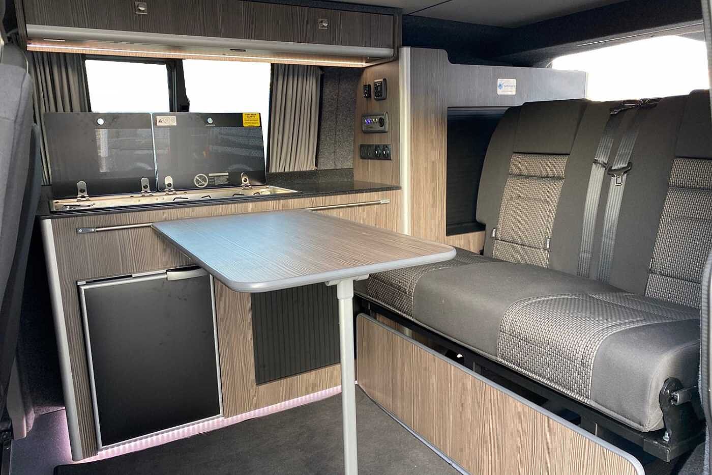 Volkswagen Transporter Campervan 2.0TDI 110ps Euro6 T30 Startline Kombi SWB Aircon