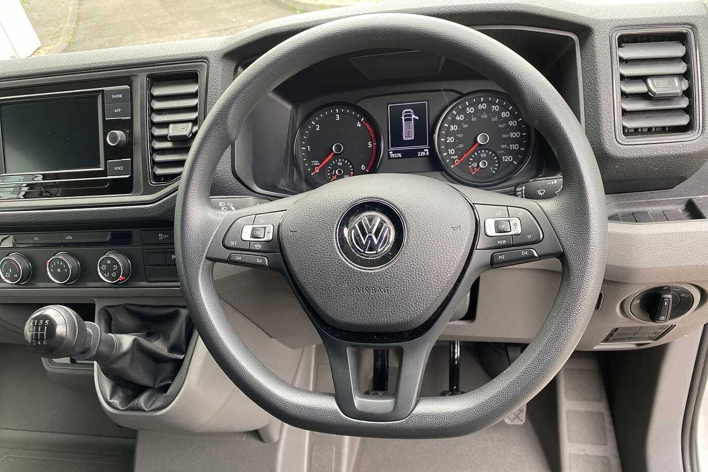 Volkswagen Crafter 2.0TDI 140PS Eu6 CR35 LWB Trendline Business Pack