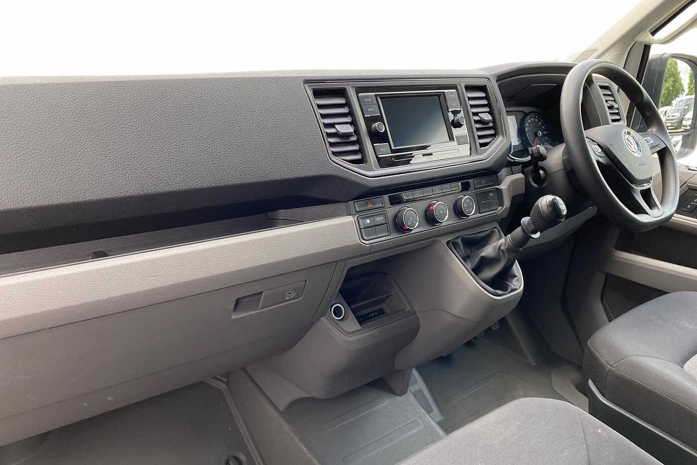 Volkswagen Crafter 2.0TDI 140PS Eu6 CR35 LWB Trendline Business Pack