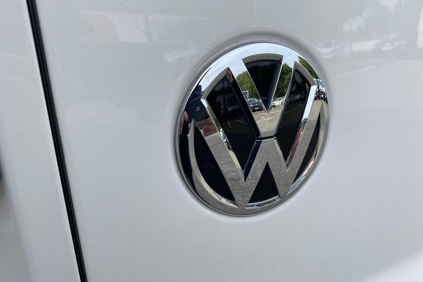 Volkswagen Transporter 2.0TDI 150PS Eu6 T30 Highline SWB