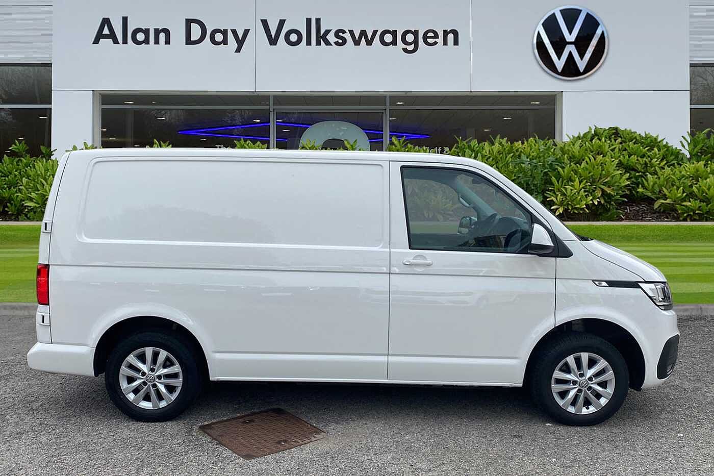 Volkswagen Transporter 2.0TDI 150PS Eu6 T30 Highline SWB