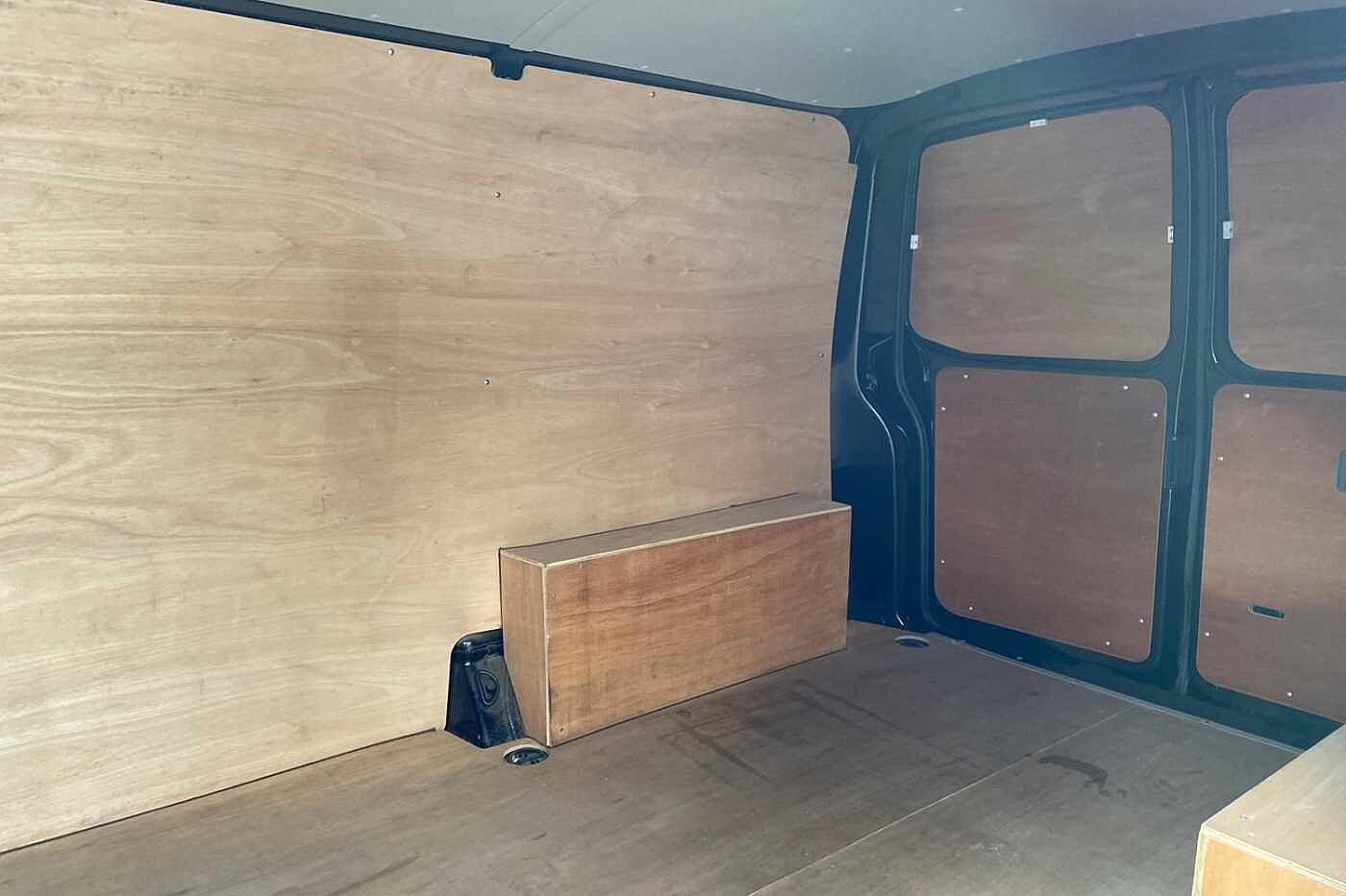 Volkswagen Transporter 2.0TDI 110ps T28 Startline BMT SWB Business Pack