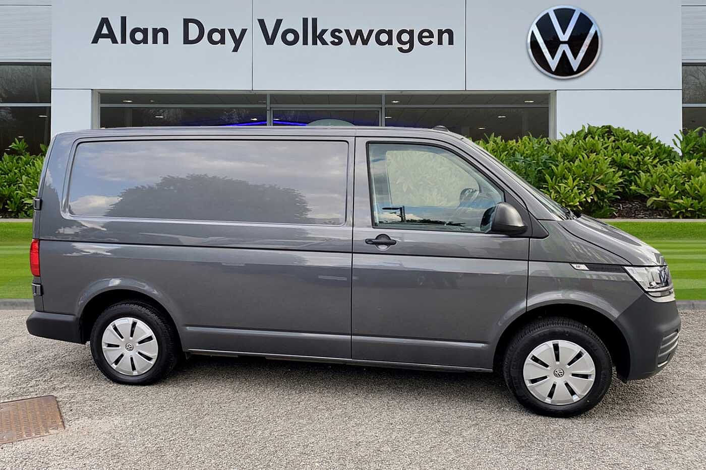 Volkswagen Transporter 2.0TDI 110ps T28 Startline BMT SWB Business Pack