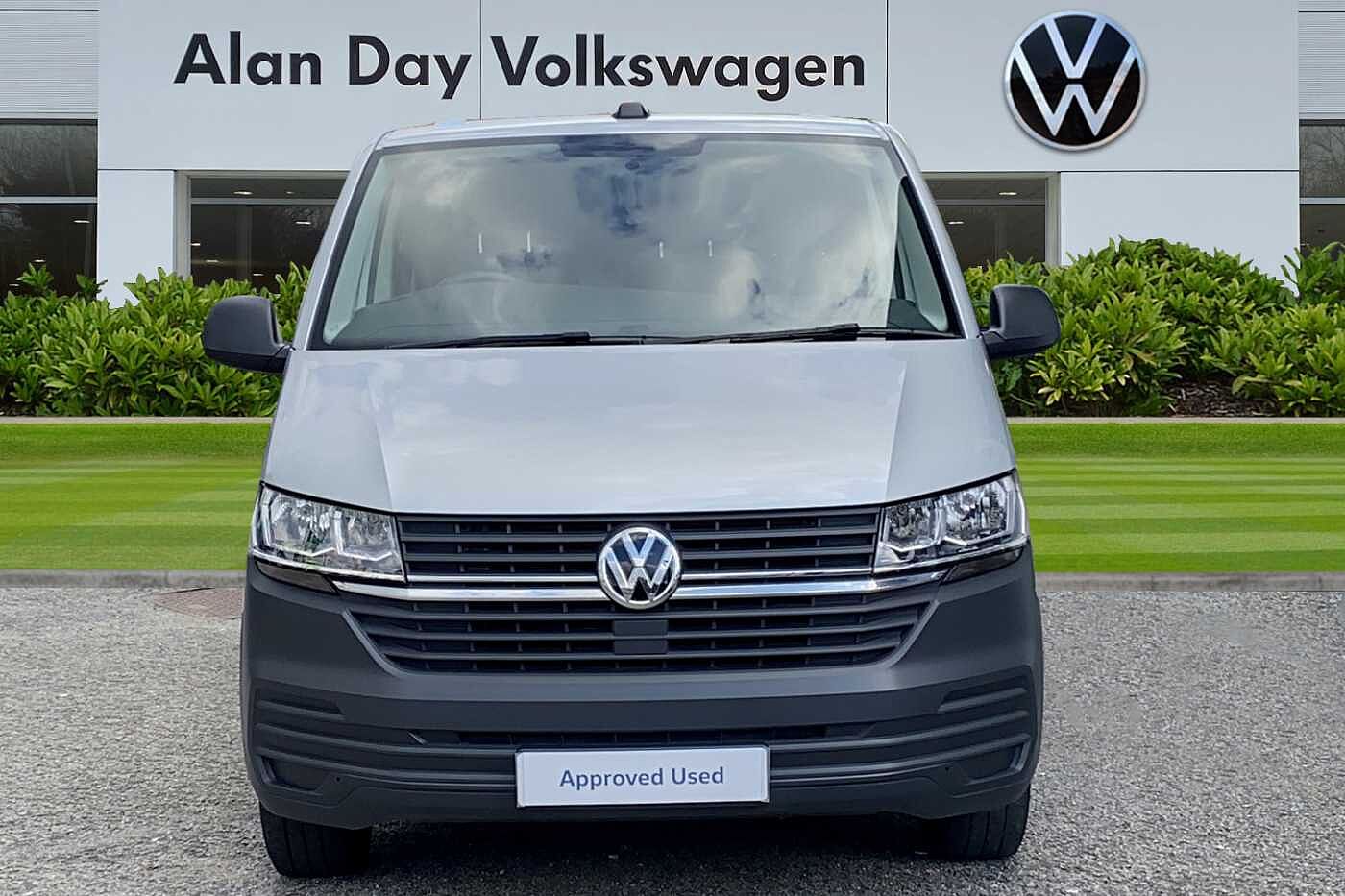 Volkswagen Transporter 2.0TDI 110ps T28 Startline BMT SWB Business Pack