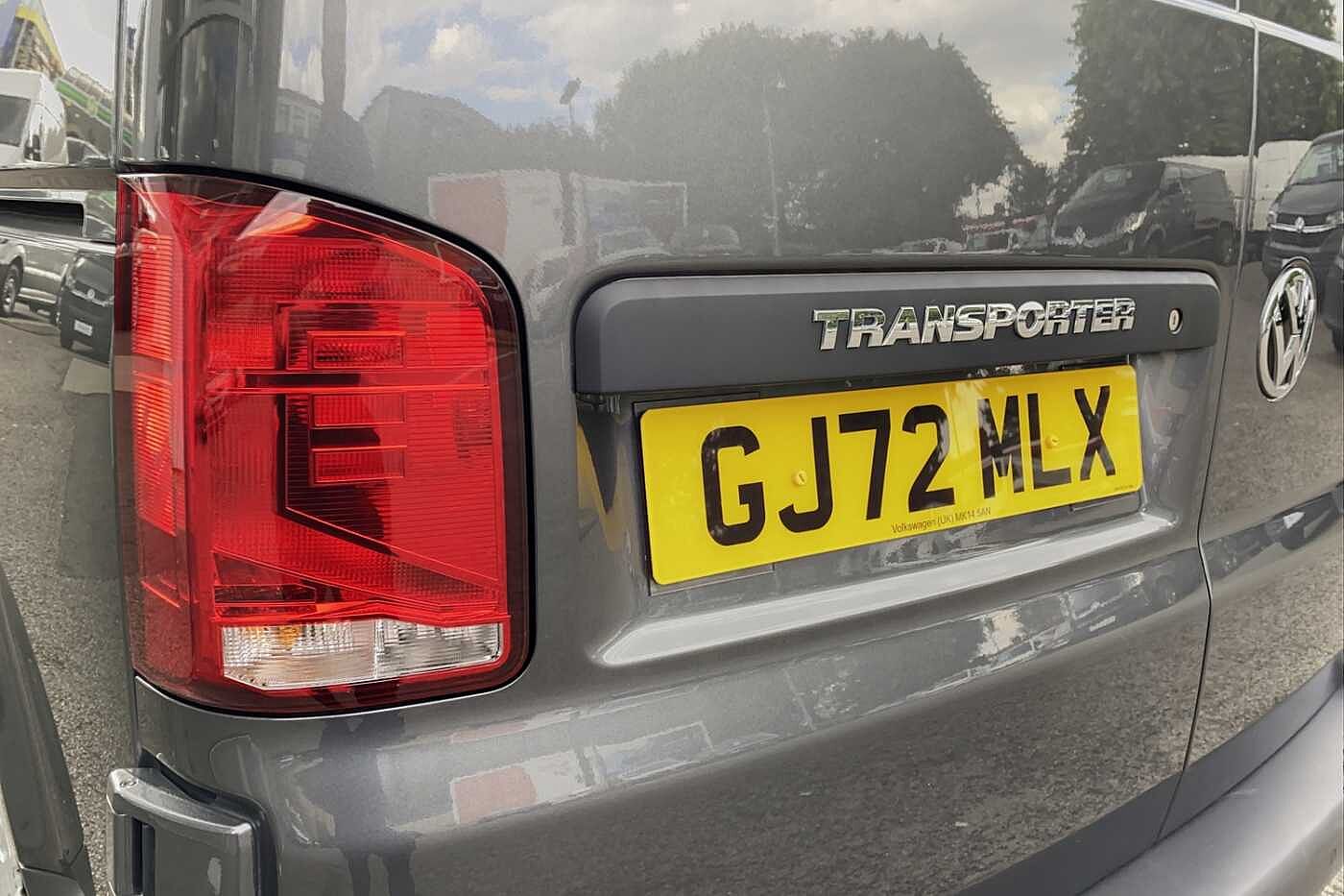 Volkswagen Transporter 2.0TDI 110ps T28 Startline BMT SWB Business Pack