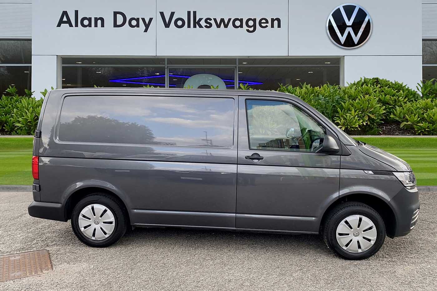 Volkswagen Transporter 2.0TDI 110ps T28 Startline BMT SWB Business Pack