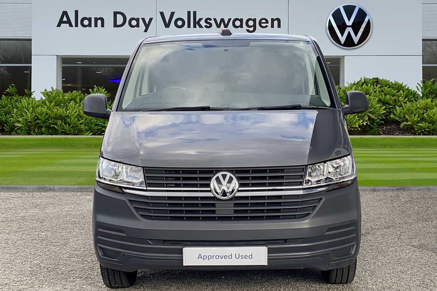 Volkswagen Transporter 2.0TDI 110ps T28 Startline BMT SWB Business Pack