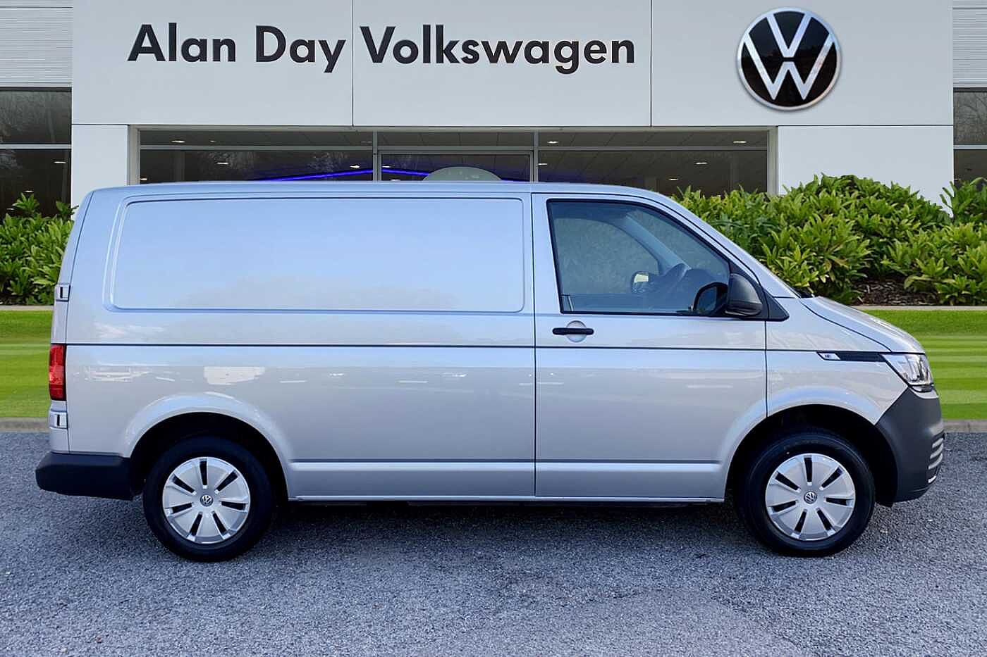 Volkswagen Transporter 2.0TDI 110ps T28 Startline BMT SWB Business Pack