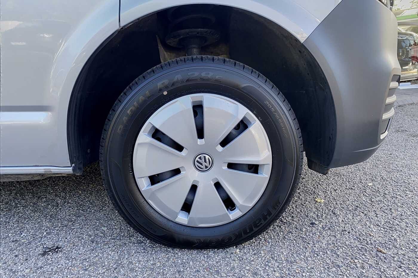 Volkswagen Transporter 2.0TDI 110ps T28 Startline BMT SWB Business Pack