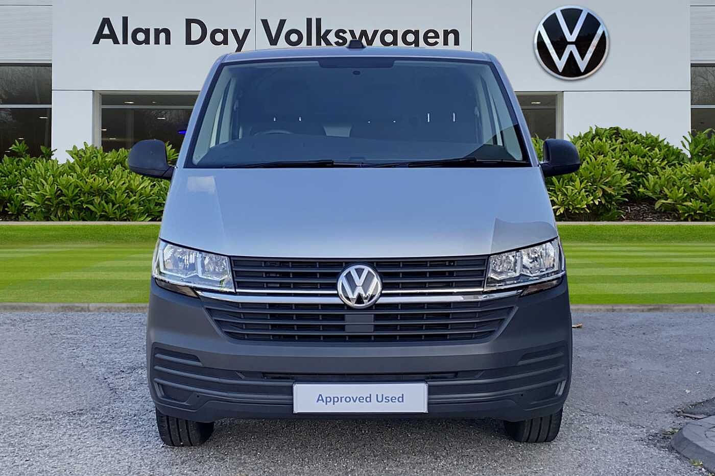 Volkswagen Transporter 2.0TDI 110ps T28 Startline BMT SWB Business Pack