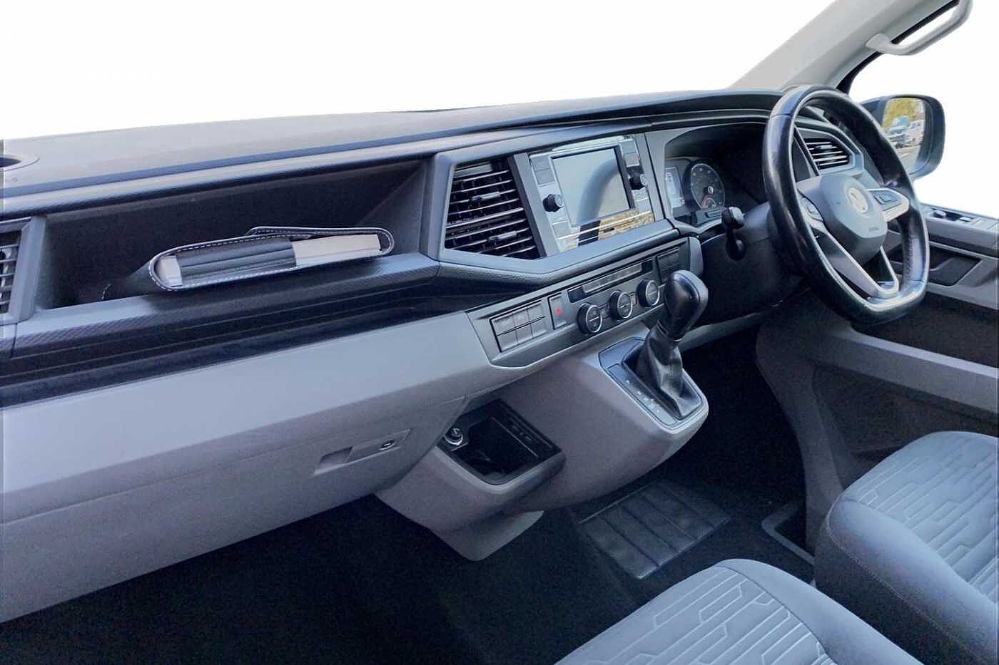 Volkswagen Transporter Shuttle T32 SE 2.0BiTDI 199ps LWB DSG 9 Seats