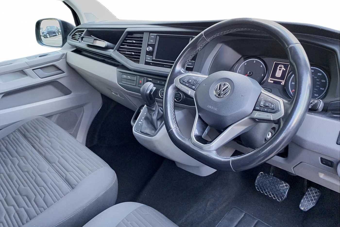 Volkswagen Transporter Shuttle T32 SE 2.0BiTDI 199ps LWB DSG 9 Seats