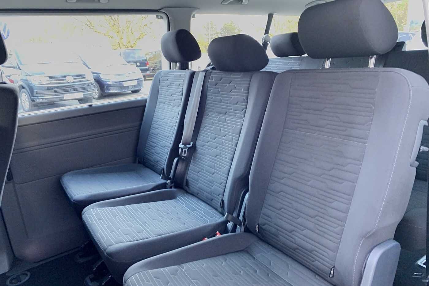 Volkswagen Transporter Shuttle T32 SE 2.0BiTDI 199ps LWB DSG 9 Seats