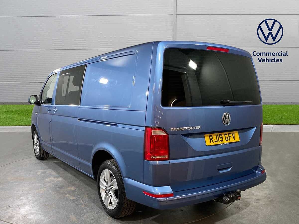 Volkswagen Transporter T32 Lwb Diesel 2.0 TDI Bmt 150 Highline Kombi Van