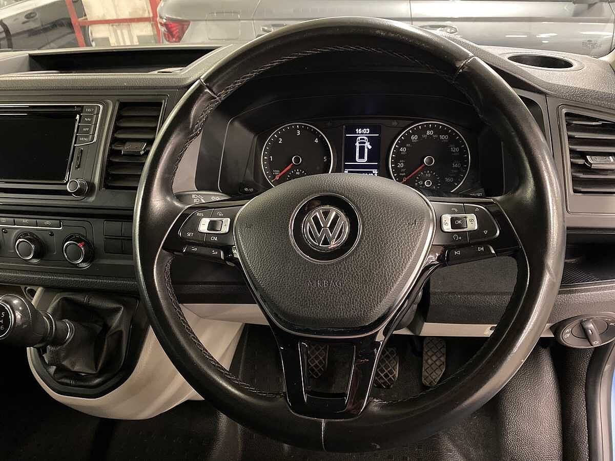 Volkswagen Transporter T32 Lwb Diesel 2.0 TDI Bmt 150 Highline Kombi Van