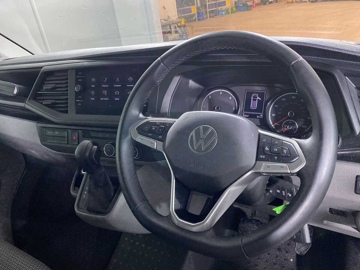 Volkswagen Transporter T32 Lwb Diesel 2.0 TDI 150 Highline Kombi Van DSG