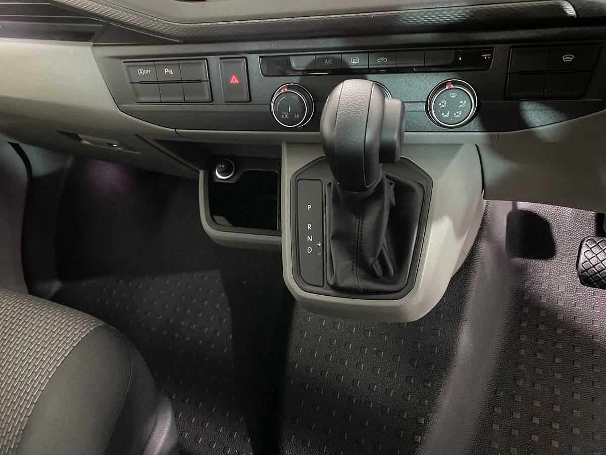 Volkswagen Transporter T32 Swb Diesel 2.0 TDI 150 Highline Kombi Van DSG