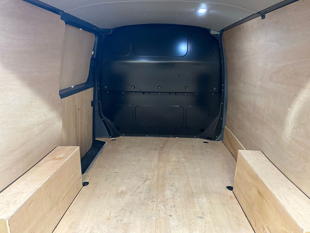 Volkswagen Transporter T28 Swb Diesel 2.0 TDI 110 Highline Van