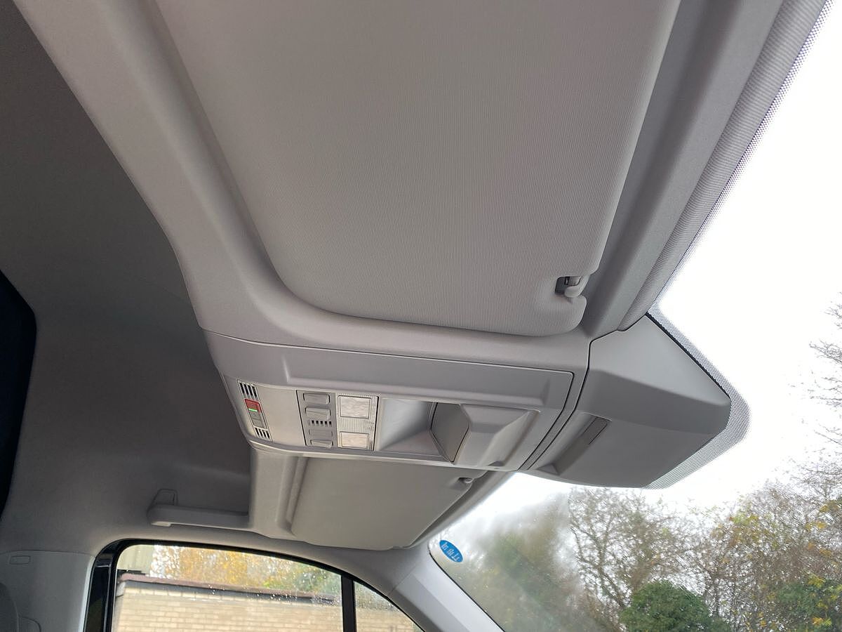 Volkswagen Crafter Cr35 Lwb Diesel Fwd 2.0 TDI 140Ps Trendline High Roof Van